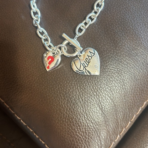 Guess Necklas - Picture 2 of 4
